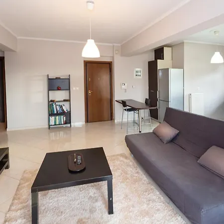 Spacious 2 Bedroom For 6 People * Szaloniki